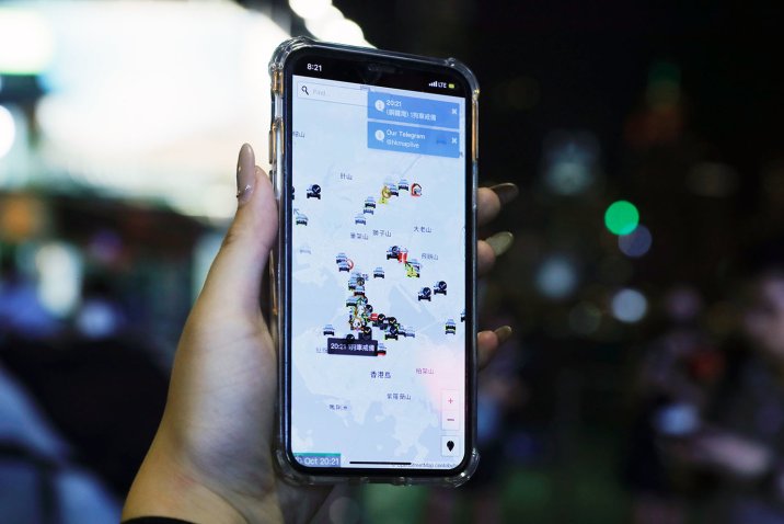 Apple Çin’in Baskısıyla Bir Uygulamayı App Store’dan Kaldırdı