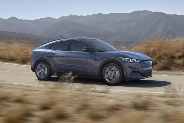 Elektrik SUV Ford Mustang Mach-E Resmen Duyuruldu