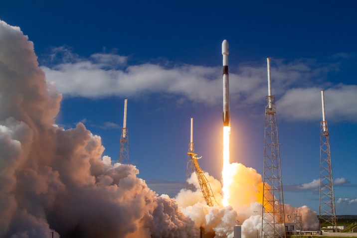 SpaceX 60 Starlink Uydusunu Uzaya Gönderdi