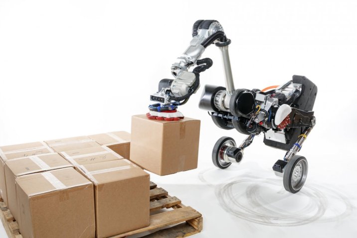 Boston Dynamics’in Robotları İş Başı Yapıyor